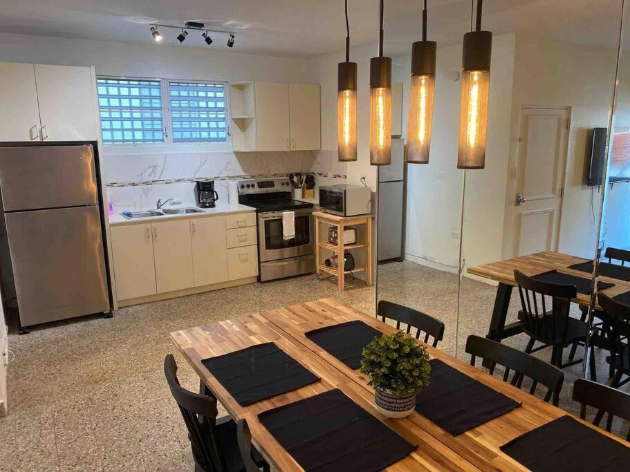 3 Bd By Airport El Yunque Walk To The Beach San Juan Kültér fotó